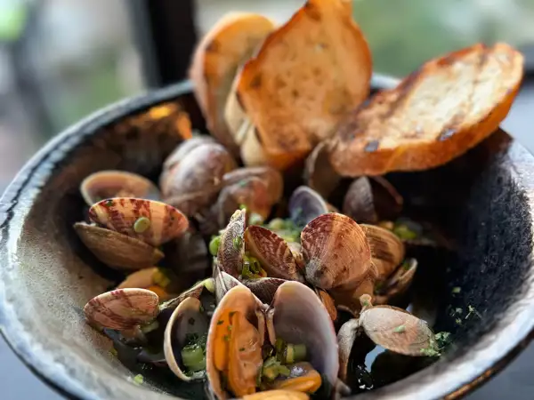 clams entree